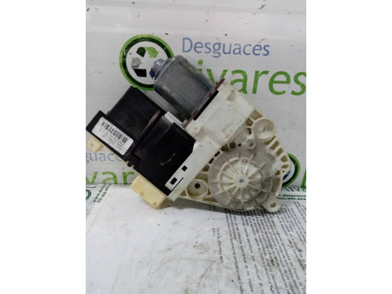 Recambio de motor elevalunas delantero izquierdo para  referencia OEM IAM   