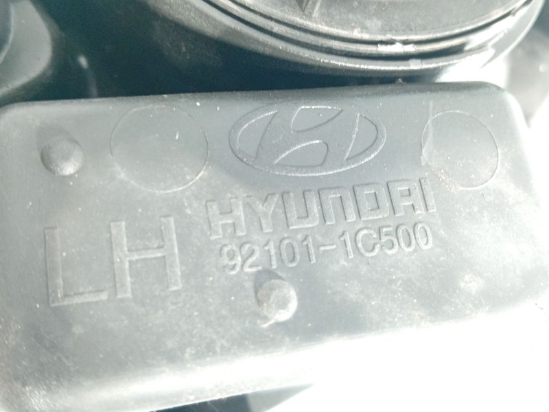 Recambio de faro izquierdo para hyundai getz (tb) 1.1 referencia OEM IAM 921011C030  