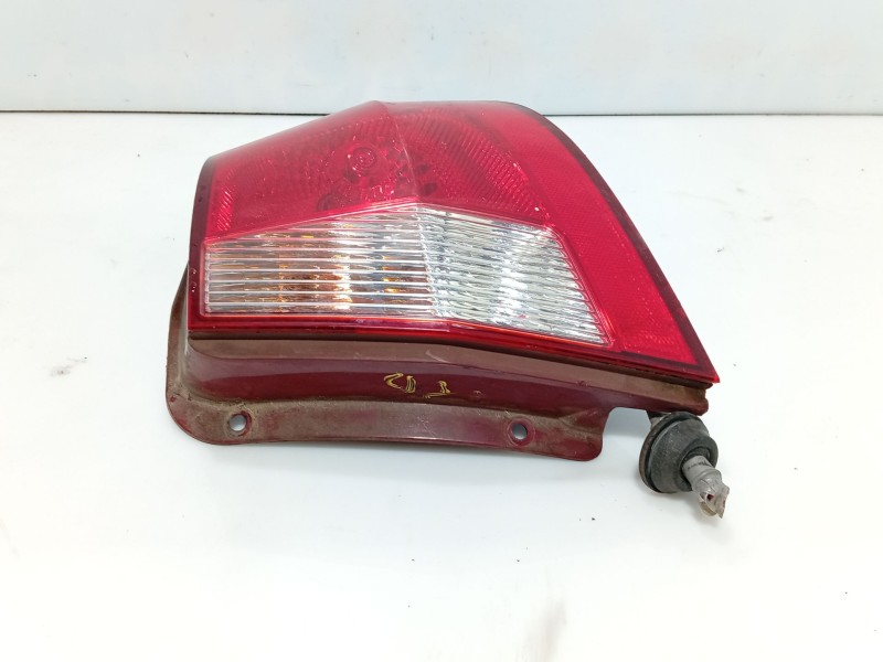 Recambio de piloto trasero derecho para hyundai getz (tb) 1.1 referencia OEM IAM 924021C010  