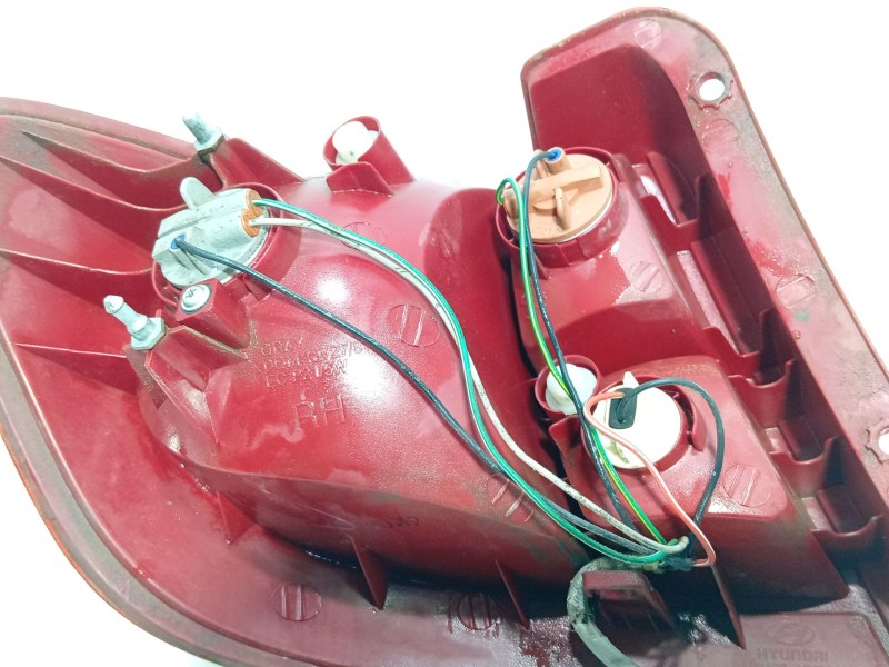 Recambio de piloto trasero derecho para hyundai getz (tb) 1.1 referencia OEM IAM 924021C010  