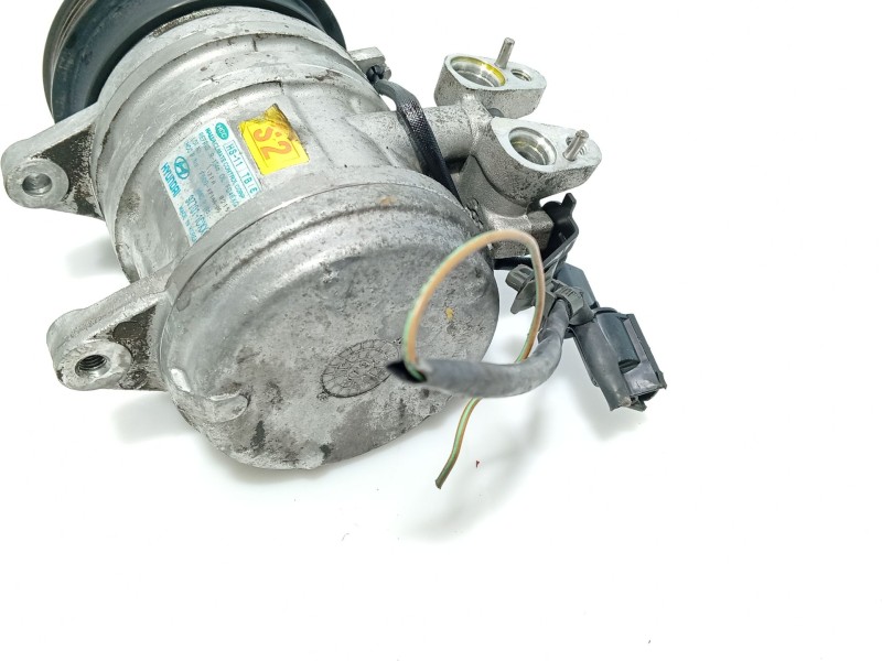 Recambio de compresor aire acondicionado para hyundai getz (tb) 1.1 referencia OEM IAM 977011C101  