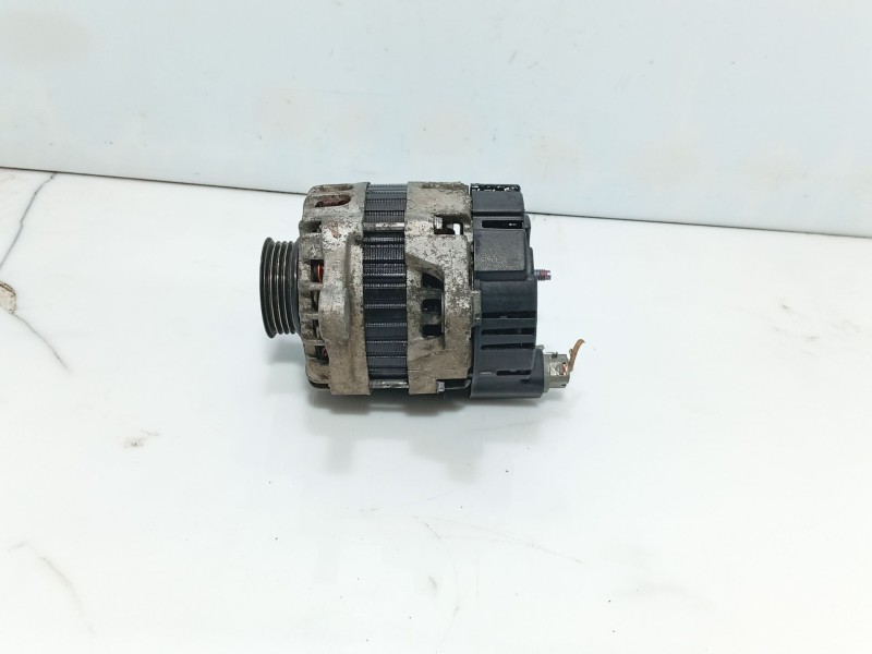 Recambio de alternador para hyundai getz (tb) 1.1 referencia OEM IAM 3730002550  