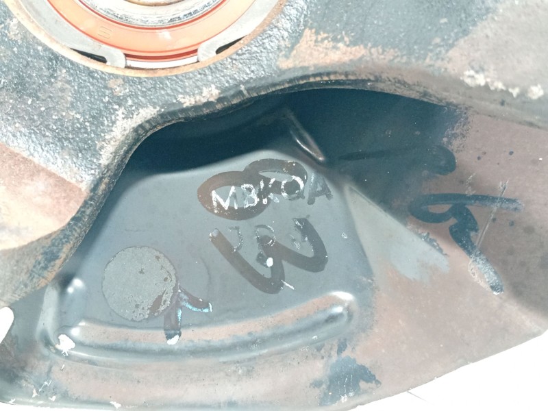 Recambio de mangueta delantera derecha para hyundai getz (tb) 1.1 referencia OEM IAM 517161C110  