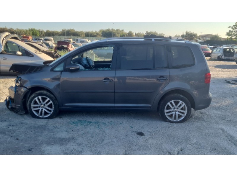 volkswagen touran (1t3) del año 2010