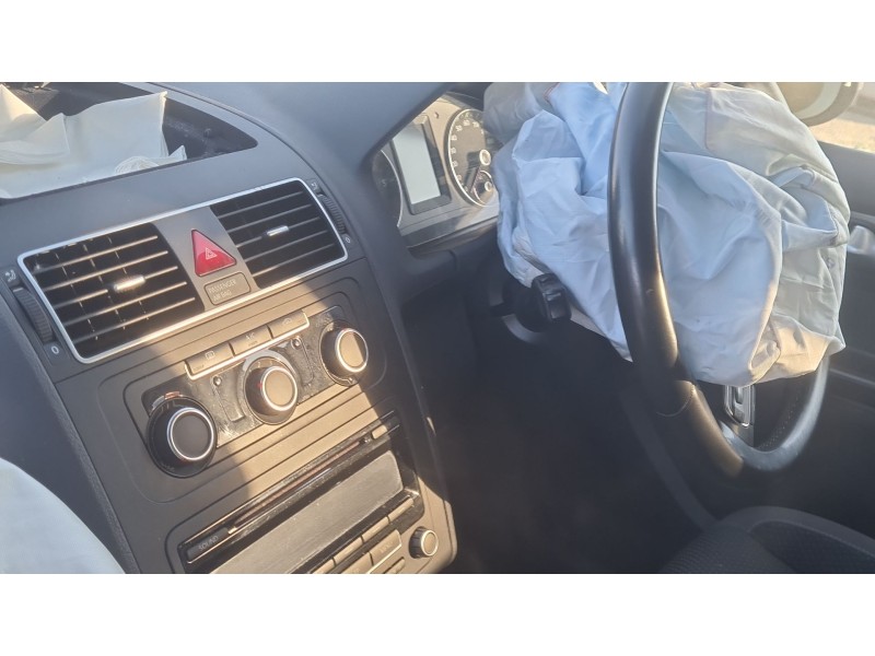 volkswagen touran (1t3) del año 2010