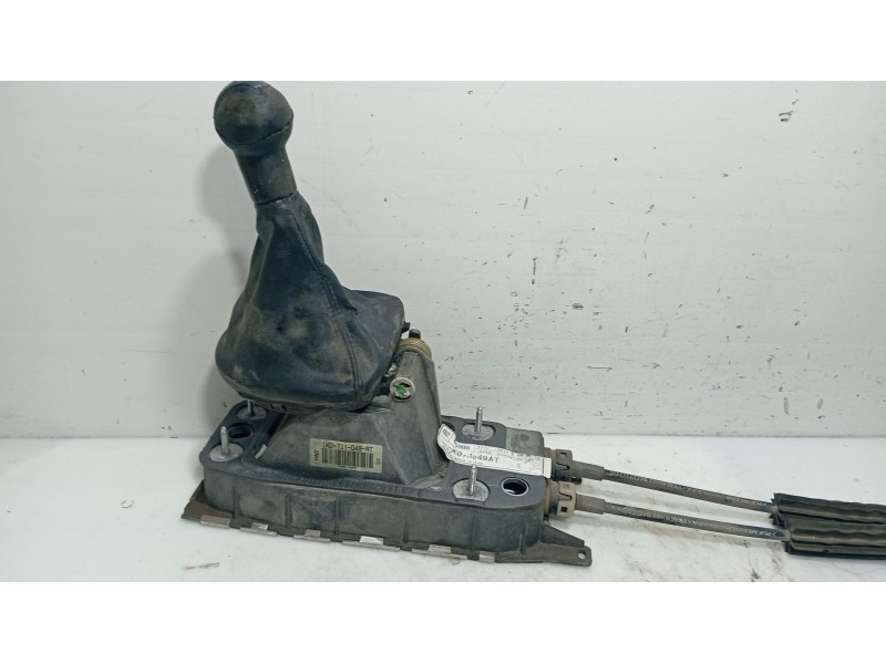 Recambio de palanca cambio para seat altea (5p1) 2.0 tdi 16v referencia OEM IAM 1K0711061A / 1K0711112  