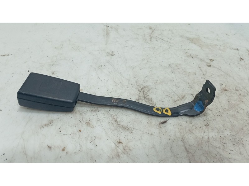 Recambio de anclaje cinturon delantero derecho para seat altea (5p1) 2.0 tdi 16v referencia OEM IAM   