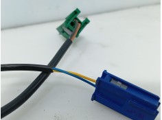 Recambio de anclaje cinturon delantero izquierdo para opel corsa d (s07) 1.3 cdti (l08, l68) referencia OEM IAM    2
