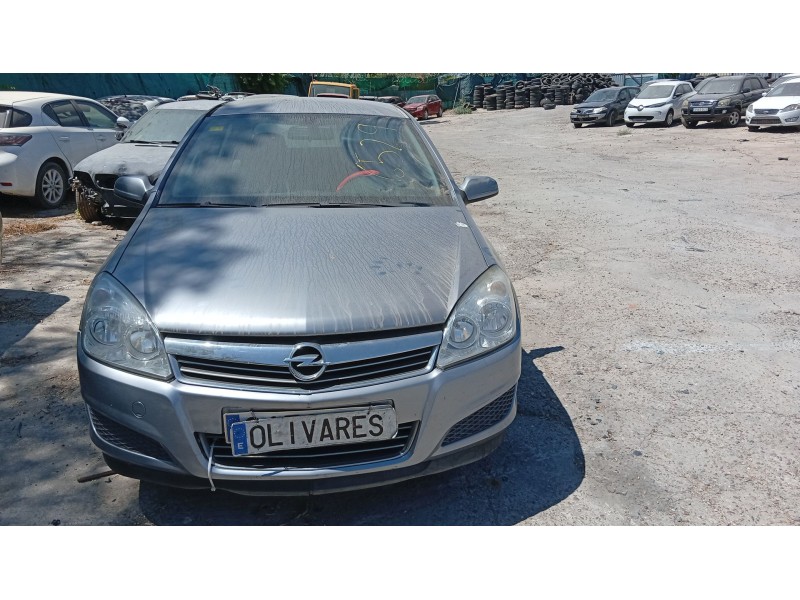 opel astra h gtc (a04) del año 2008