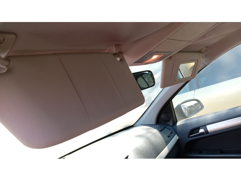 opel astra h gtc (a04) del año 2008