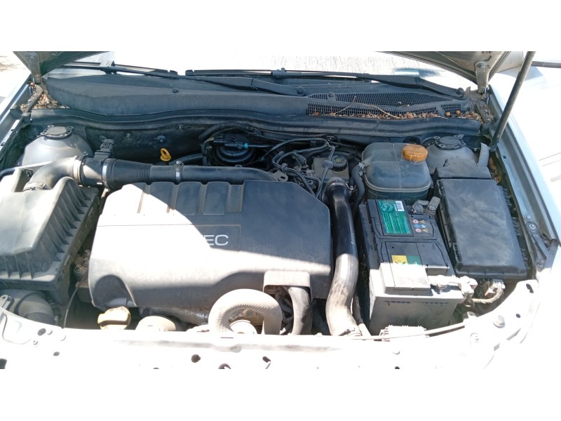 opel astra h gtc (a04) del año 2008