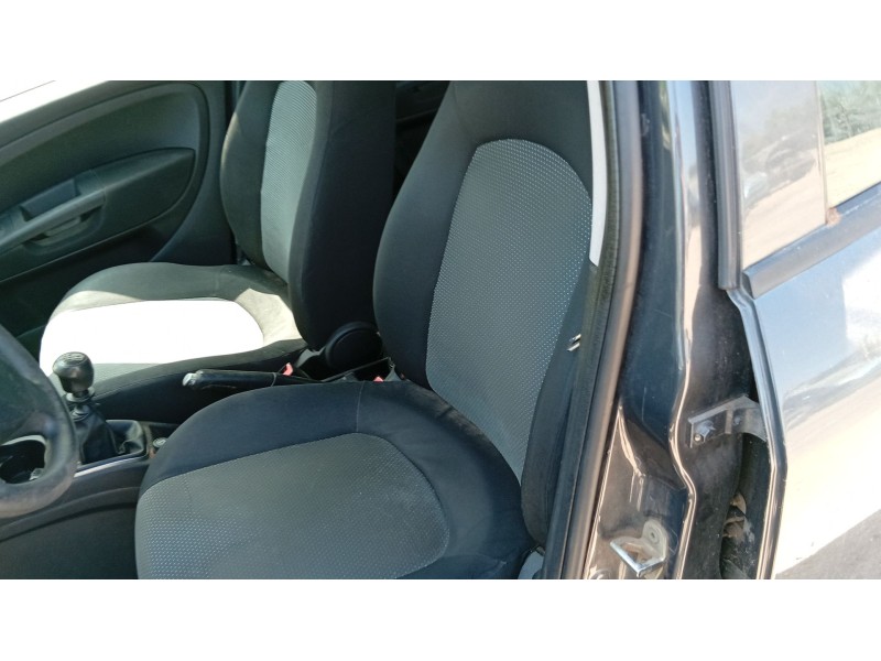 fiat grande punto (199_) del año 2010