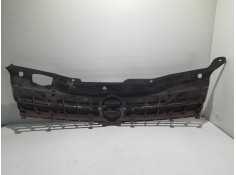 Recambio de rejilla delantera para opel astra h berlina referencia OEM IAM 13108463 461088395 13149466 2