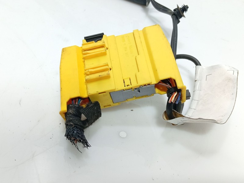 Recambio de anclaje cinturon delantero derecho para bmw 3 (e90) 318 d referencia OEM IAM   
