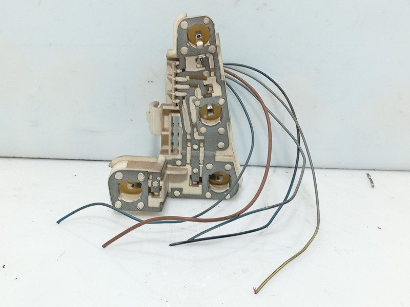 Recambio de portalamparas para bmw 3 (e90) 318 d referencia OEM IAM   