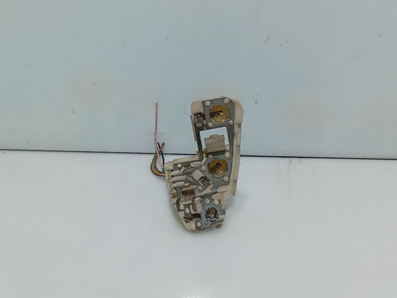 Recambio de portalamparas para bmw 3 (e90) 318 d referencia OEM IAM   