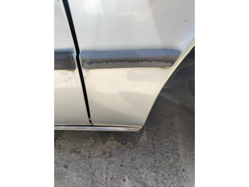 Recambio de moldura para renault r9 referencia OEM IAM   