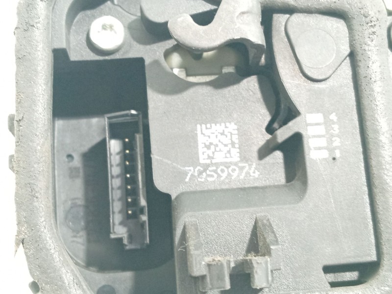 Recambio de cerradura puerta delantera derecha para bmw 3 (e90) 318 d referencia OEM IAM 51217202146 / 51247840617  