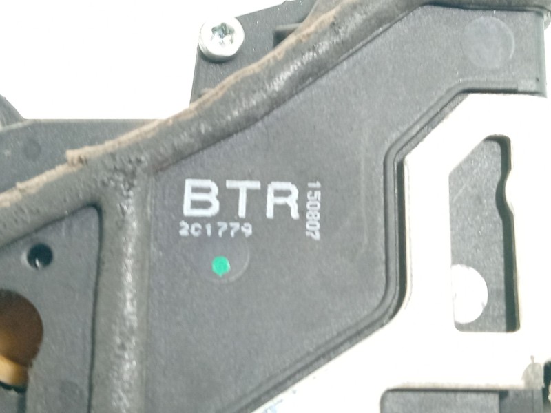 Recambio de cerradura puerta delantera derecha para bmw 3 (e90) 318 d referencia OEM IAM 51217202146 / 51247840617  