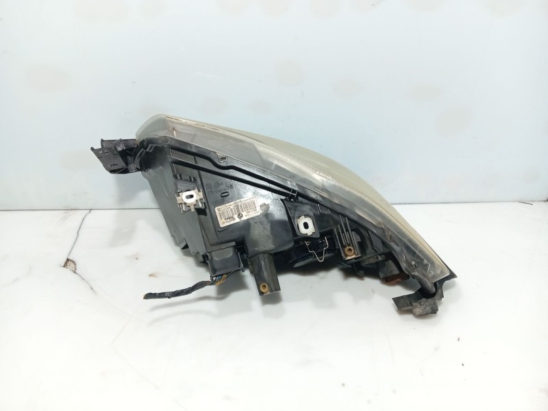 Recambio de faro derecho para bmw 3 (e90) 318 d referencia OEM IAM 63116942722  