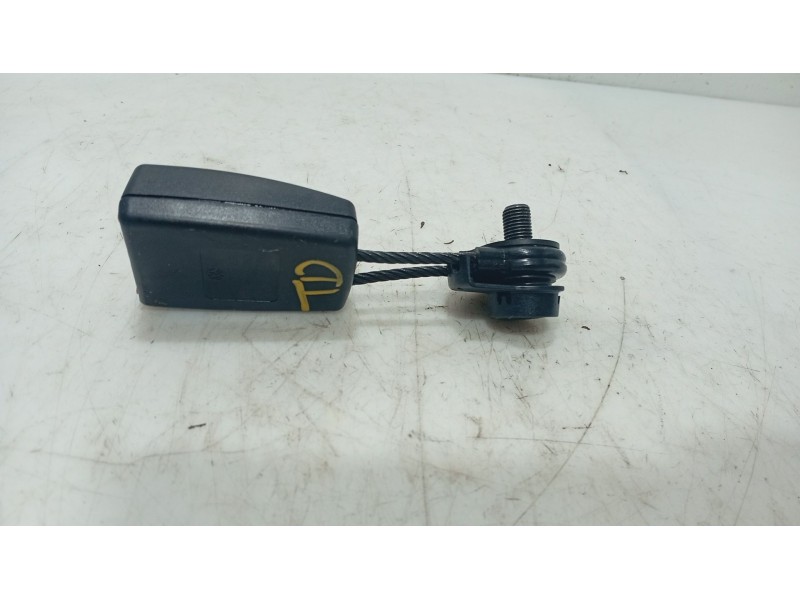 Recambio de anclaje cinturon trasero derecho para seat altea (5p1) 2.0 tdi 16v referencia OEM IAM   