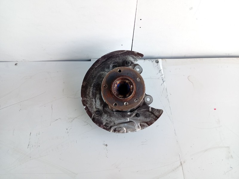 Recambio de mangueta delantera izquierda para bmw 3 (e90) 318 d referencia OEM IAM 31216793923  