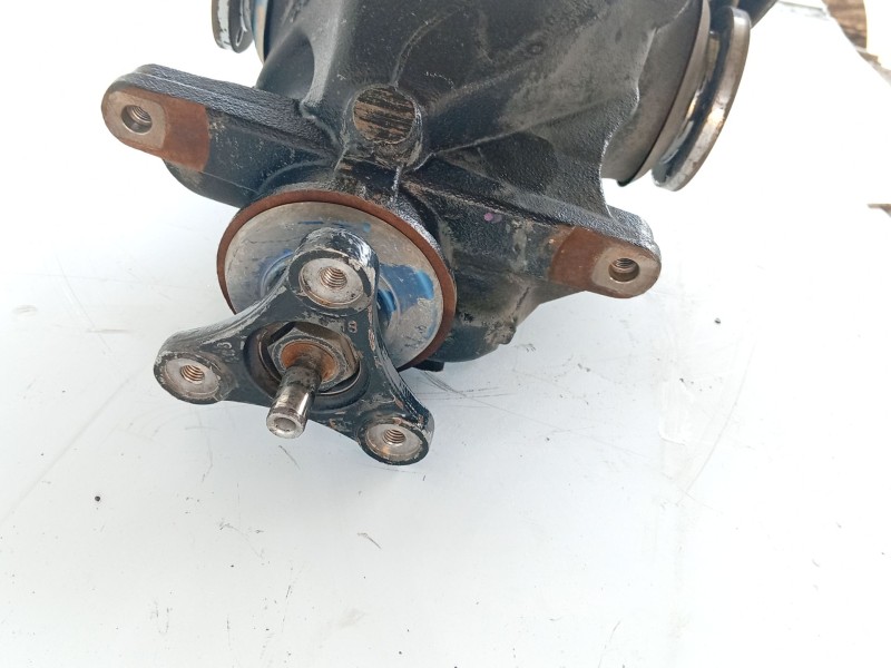 Recambio de diferencial trasero para bmw 3 (e90) 318 d referencia OEM IAM 33107566198  