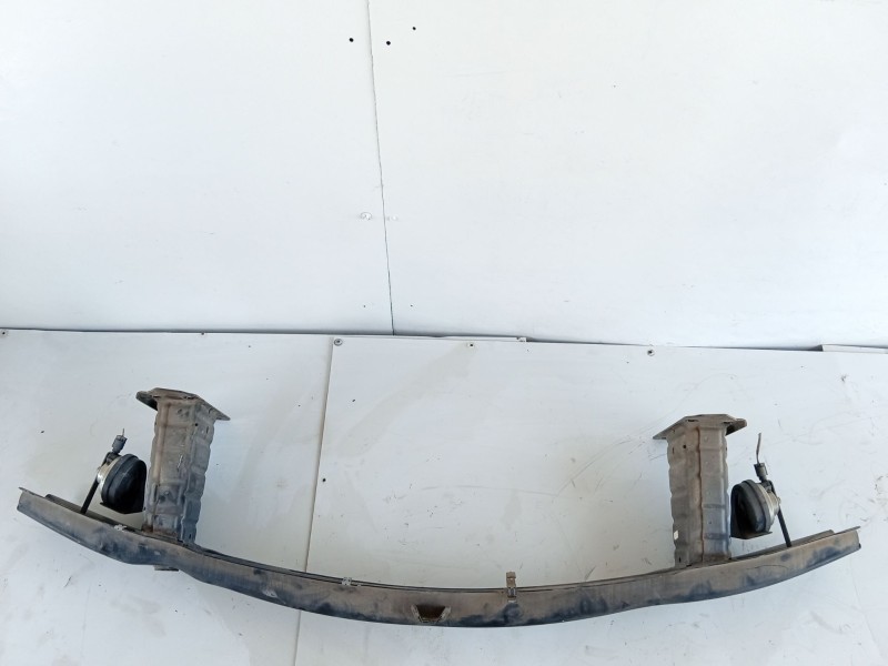 Recambio de refuerzo paragolpes delantero para bmw 3 (e90) 318 d referencia OEM IAM   