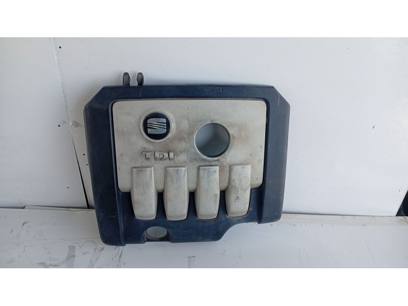 Recambio de tapa motor para seat altea (5p1) 2.0 tdi 16v referencia OEM IAM   