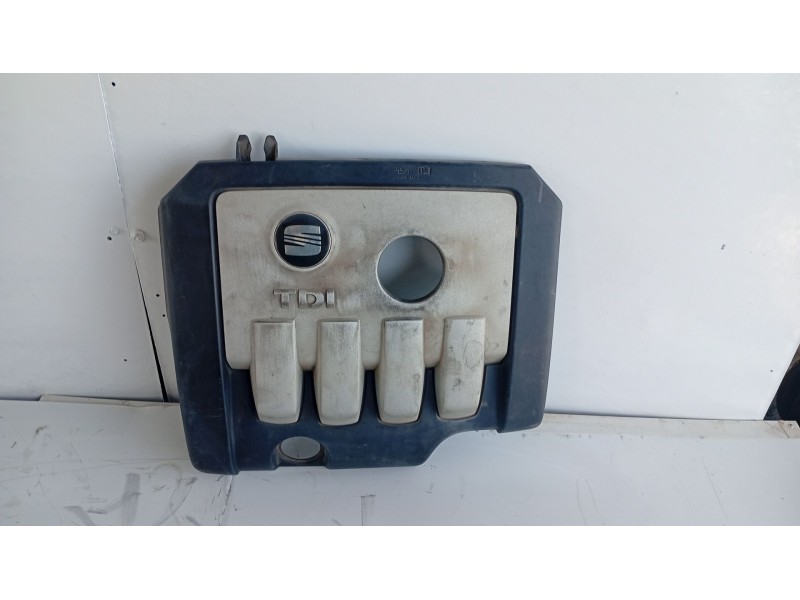 Recambio de tapa motor para seat altea (5p1) 2.0 tdi 16v referencia OEM IAM   