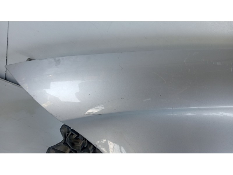 Recambio de aleta delantera izquierda para seat altea (5p1) 2.0 tdi 16v referencia OEM IAM 5P0821021A  