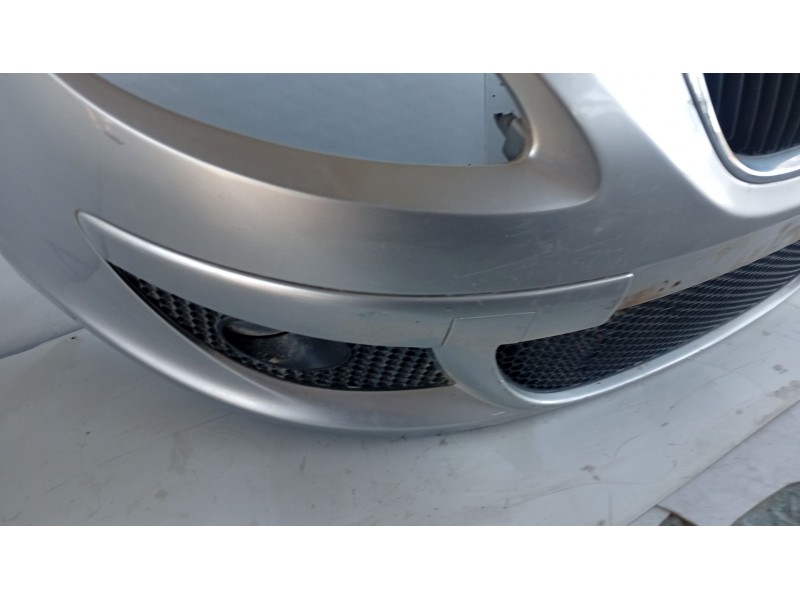 Recambio de paragolpes delantero para seat altea (5p1) 2.0 tdi 16v referencia OEM IAM 5P0807217MGRU  