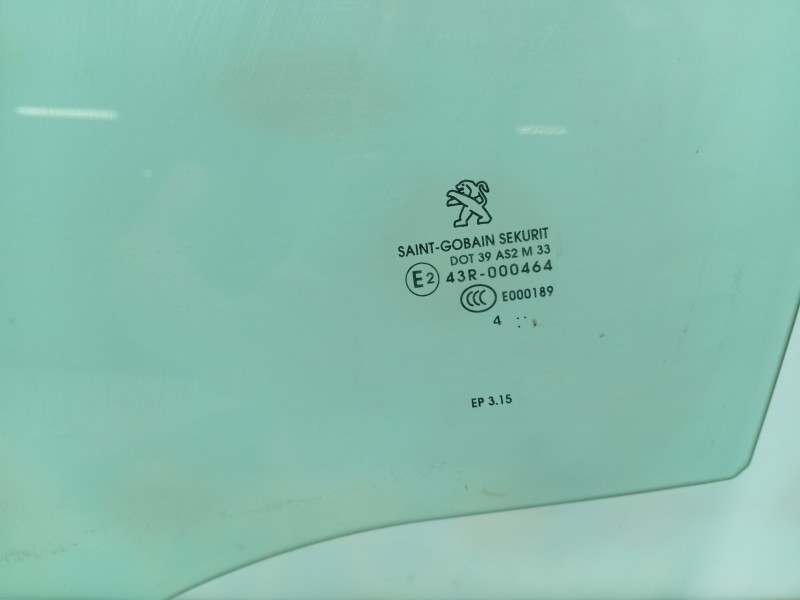 Recambio de luna delantera izquierda para peugeot 208 i (ca_, cc_) 1.0 referencia OEM IAM 9673360780  
