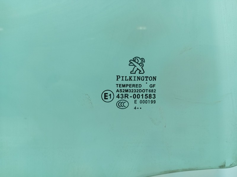 Recambio de luna trasera izquierda para peugeot 208 i (ca_, cc_) 1.0 referencia OEM IAM 9673360980  