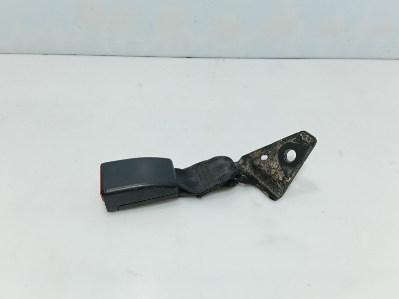 Recambio de anclaje cinturon trasero izquierdo para peugeot 208 i (ca_, cc_) 1.0 referencia OEM IAM   