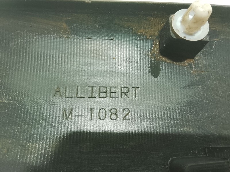 Recambio de moldura para citroën xsara picasso (n68) 1.6 hdi referencia OEM IAM   