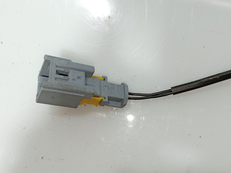 Recambio de anclaje cinturon delantero izquierdo para peugeot 208 i (ca_, cc_) 1.0 referencia OEM IAM   