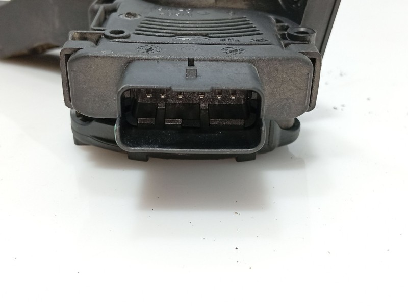 Recambio de pedal acelerador para peugeot 208 i (ca_, cc_) 1.0 referencia OEM IAM 1601CW  