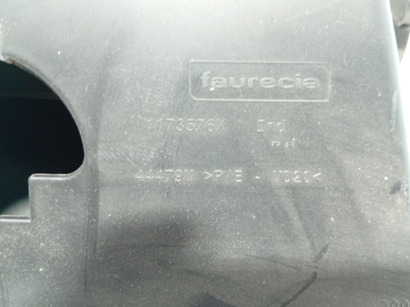 Recambio de guantera para peugeot 208 i (ca_, cc_) 1.0 referencia OEM IAM 96738112ZD / 96728471ZD  