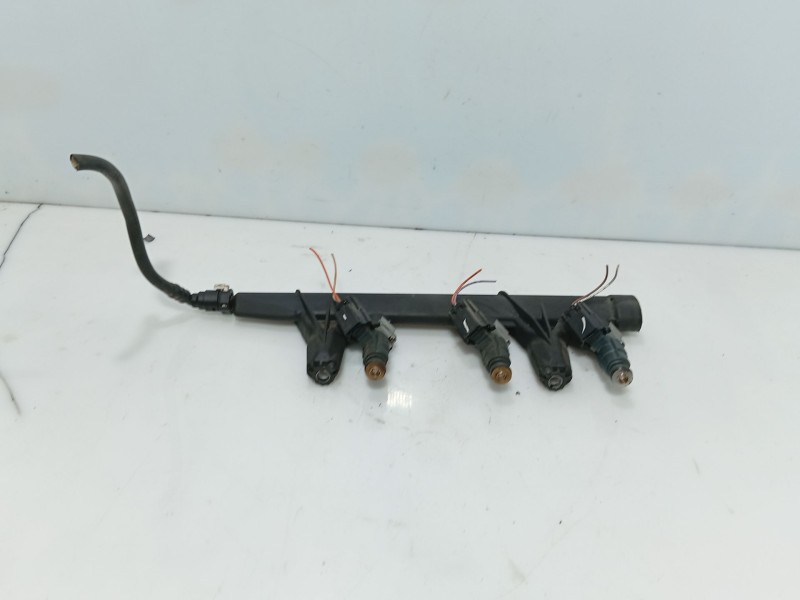 Recambio de rampa inyectora para peugeot 208 i (ca_, cc_) 1.0 referencia OEM IAM 9676020480  