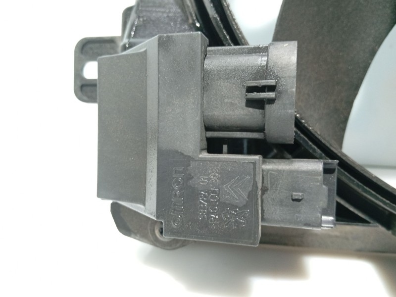 Recambio de electroventilador para peugeot 208 i (ca_, cc_) 1.0 referencia OEM IAM 9812028580  
