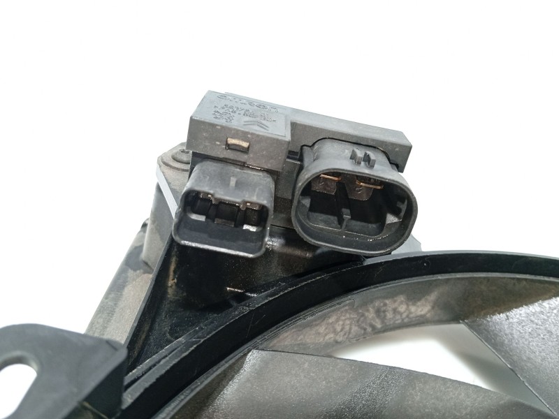 Recambio de electroventilador para peugeot 208 i (ca_, cc_) 1.0 referencia OEM IAM 9812028580  