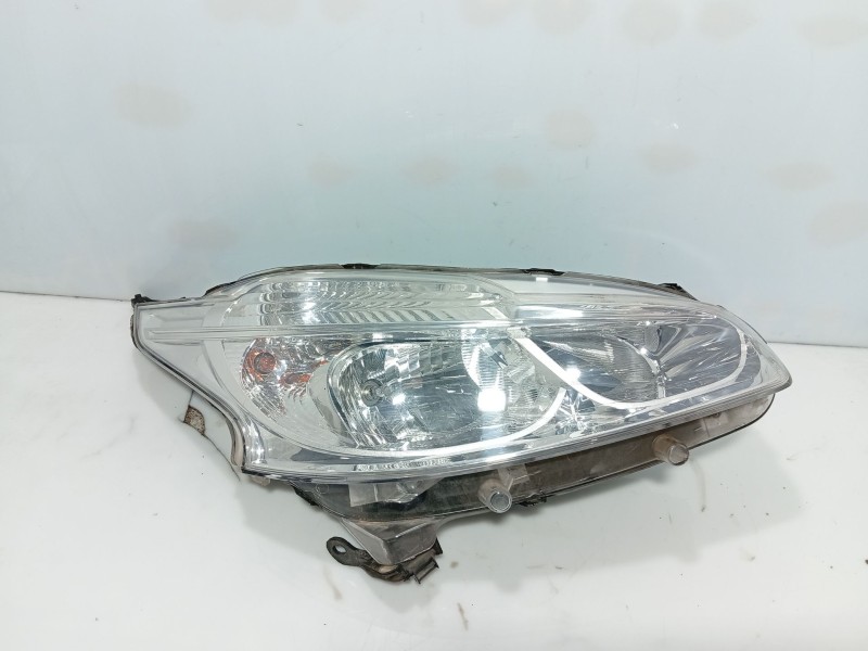 Recambio de faro derecho para peugeot 208 i (ca_, cc_) 1.0 referencia OEM IAM 1685351480  
