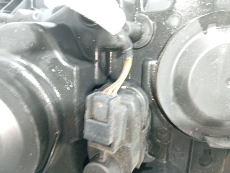 Recambio de faro derecho para peugeot 208 i (ca_, cc_) 1.0 referencia OEM IAM 1685351480  