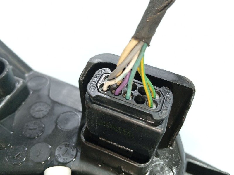 Recambio de faro izquierdo para peugeot 208 i (ca_, cc_) 1.0 referencia OEM IAM 1685351580  