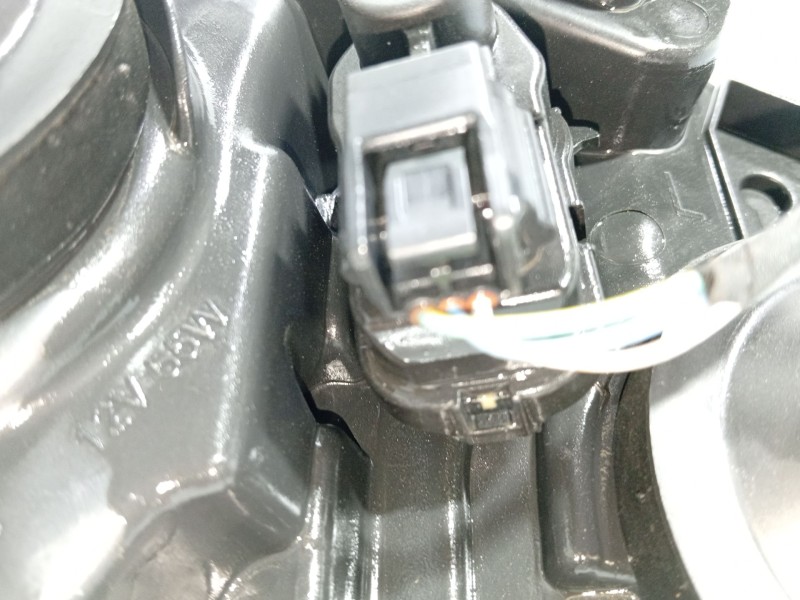 Recambio de faro izquierdo para peugeot 208 i (ca_, cc_) 1.0 referencia OEM IAM 1685351580  