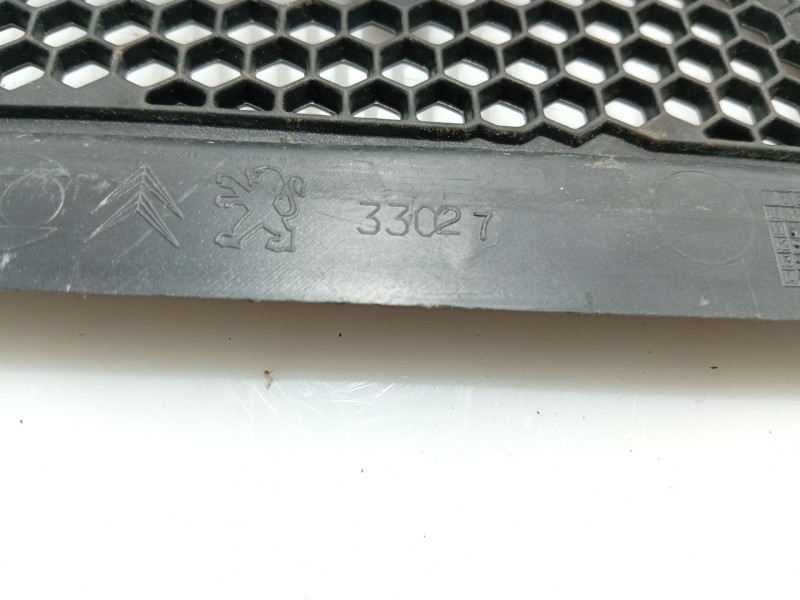 Recambio de moldura para peugeot 208 i (ca_, cc_) 1.0 referencia OEM IAM   