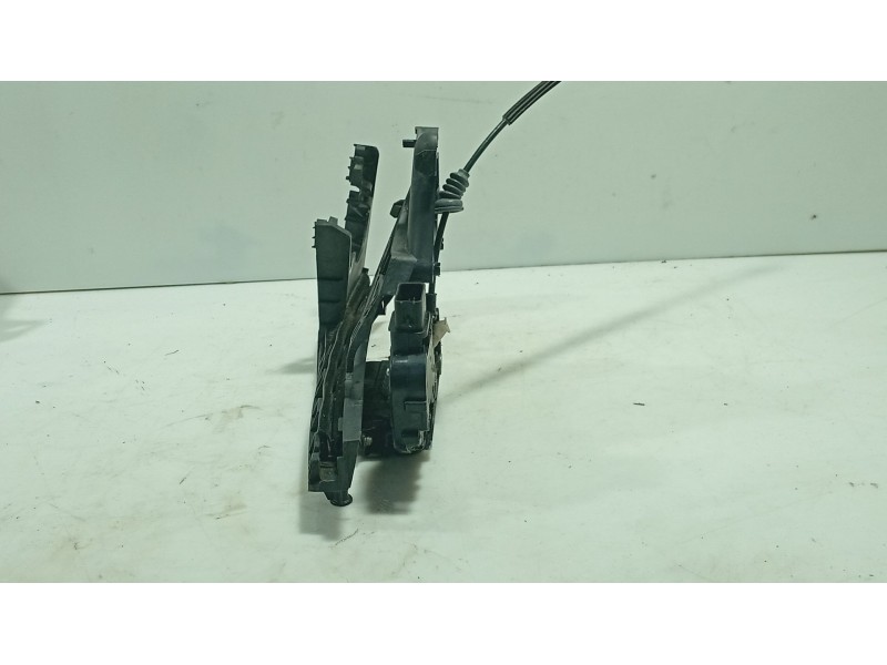 Recambio de cerradura puerta trasera izquierda para volvo v50 familiar referencia OEM IAM 31253650  240015003