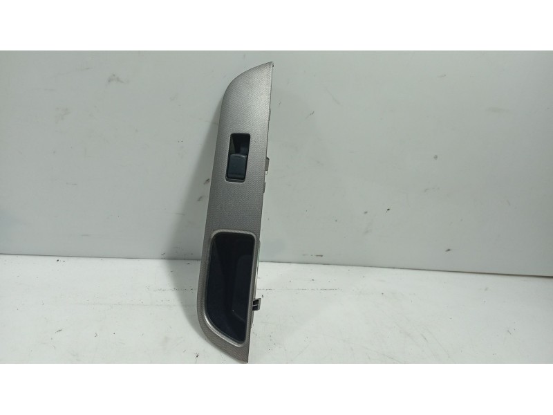 Recambio de mando elevalunas trasero derecho para nissan tiida hatchback (c11) 1.5 dci referencia OEM IAM   