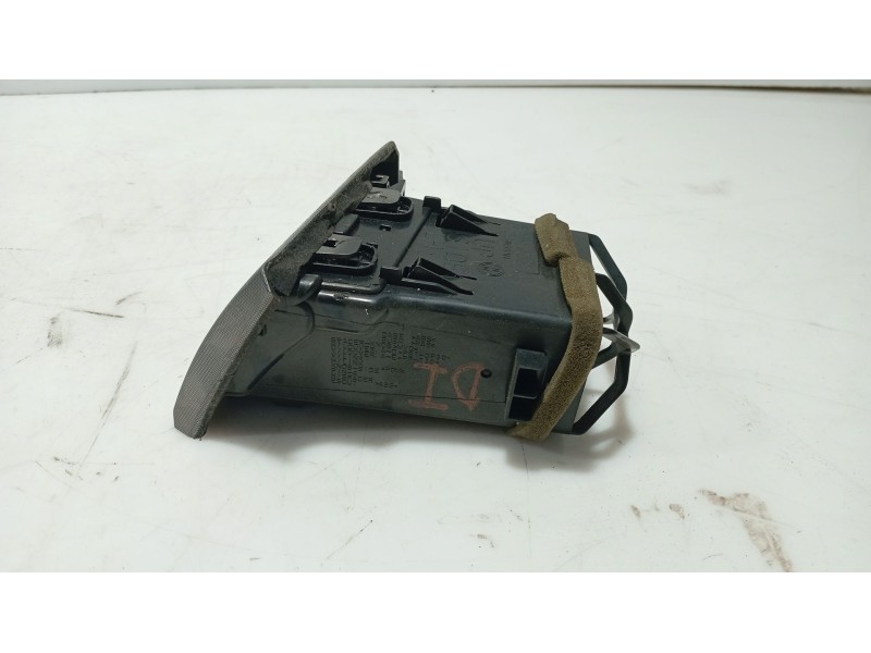 Recambio de aireador lateral izquierdo para nissan tiida hatchback (c11) 1.5 dci referencia OEM IAM   